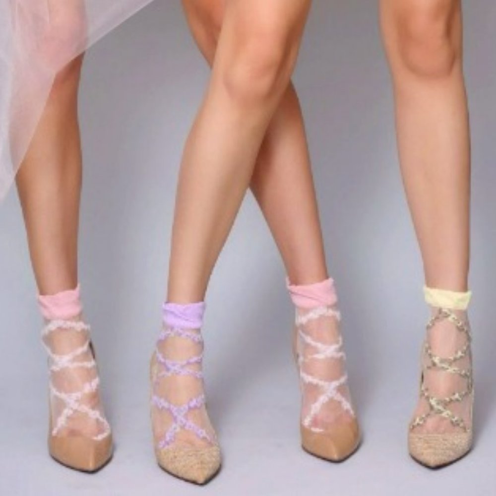 Flower Trellis Sheer Socks - Lilac